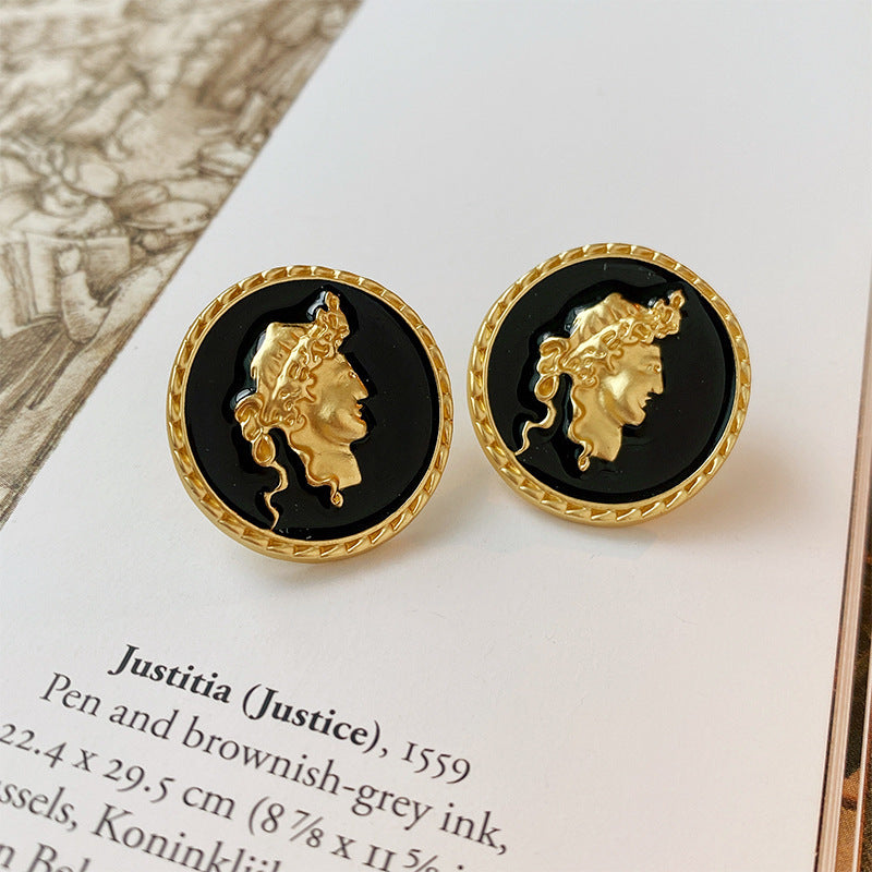Vintage Oval Tassel Earrings Collection – Light Luxury Court Style