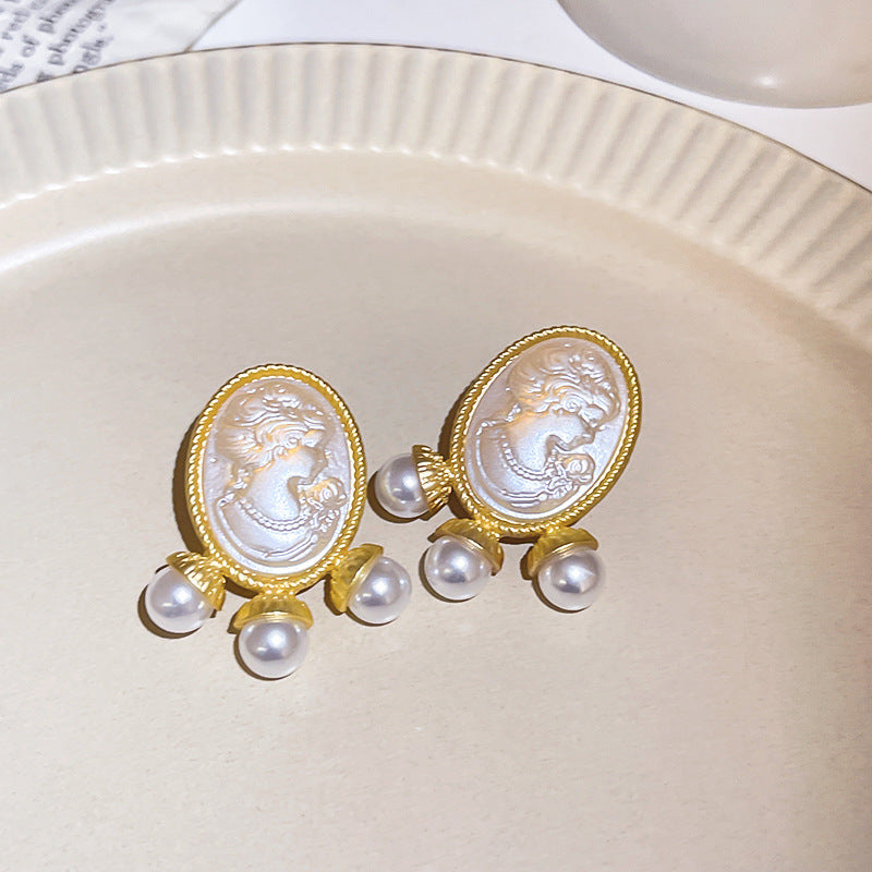 Vintage Pearl Stud Earrings Series – Courtly Chic Light Luxury