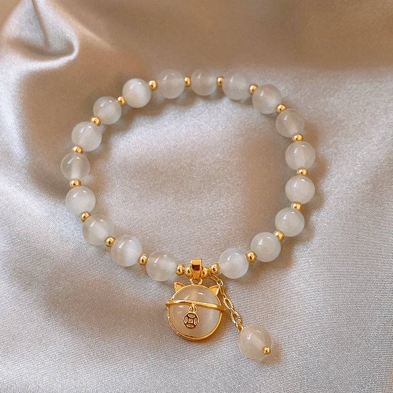 Multi-style cat’s eye and pearl bracelet collection – chic women’s accessories