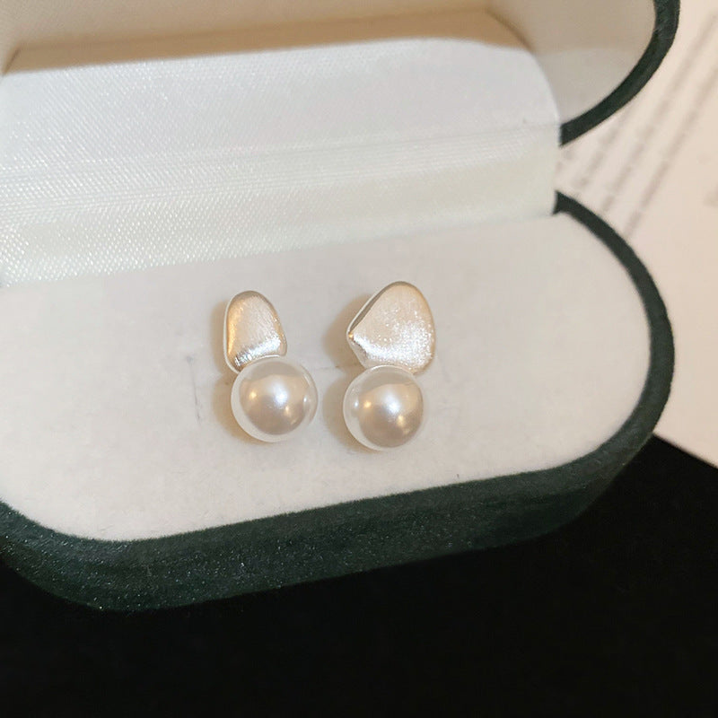 Vintage Pearl Stud Earrings Series – Courtly Chic Light Luxury