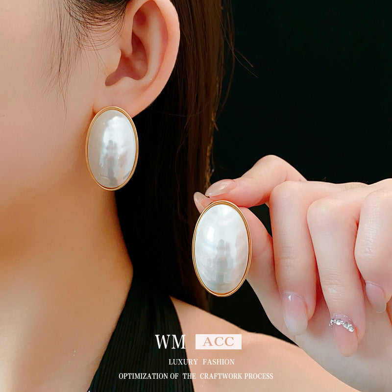 Vintage Pearl Stud Earrings Series – Courtly Chic Light Luxury