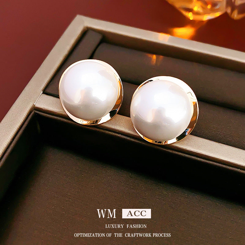 Vintage Pearl Stud Earrings Series – Courtly Chic Light Luxury