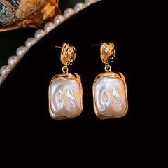 Vintage Pearl Stud Earrings Series – Courtly Chic Light Luxury
