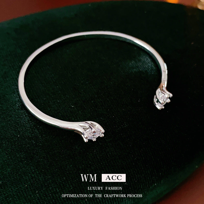 Crystal Bloom Vintage Bracelet Series – Elegant Retro Style