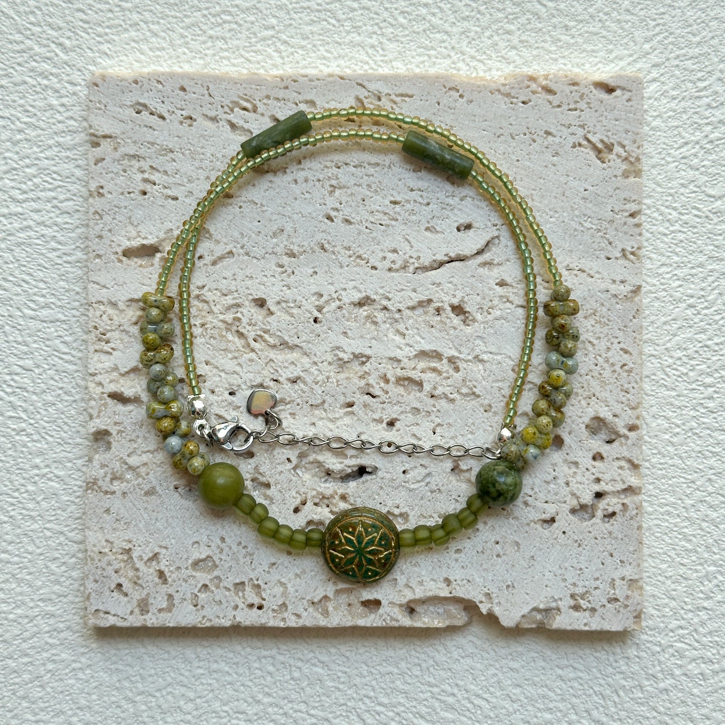 Minimalist gold-tone and green glass bead necklace