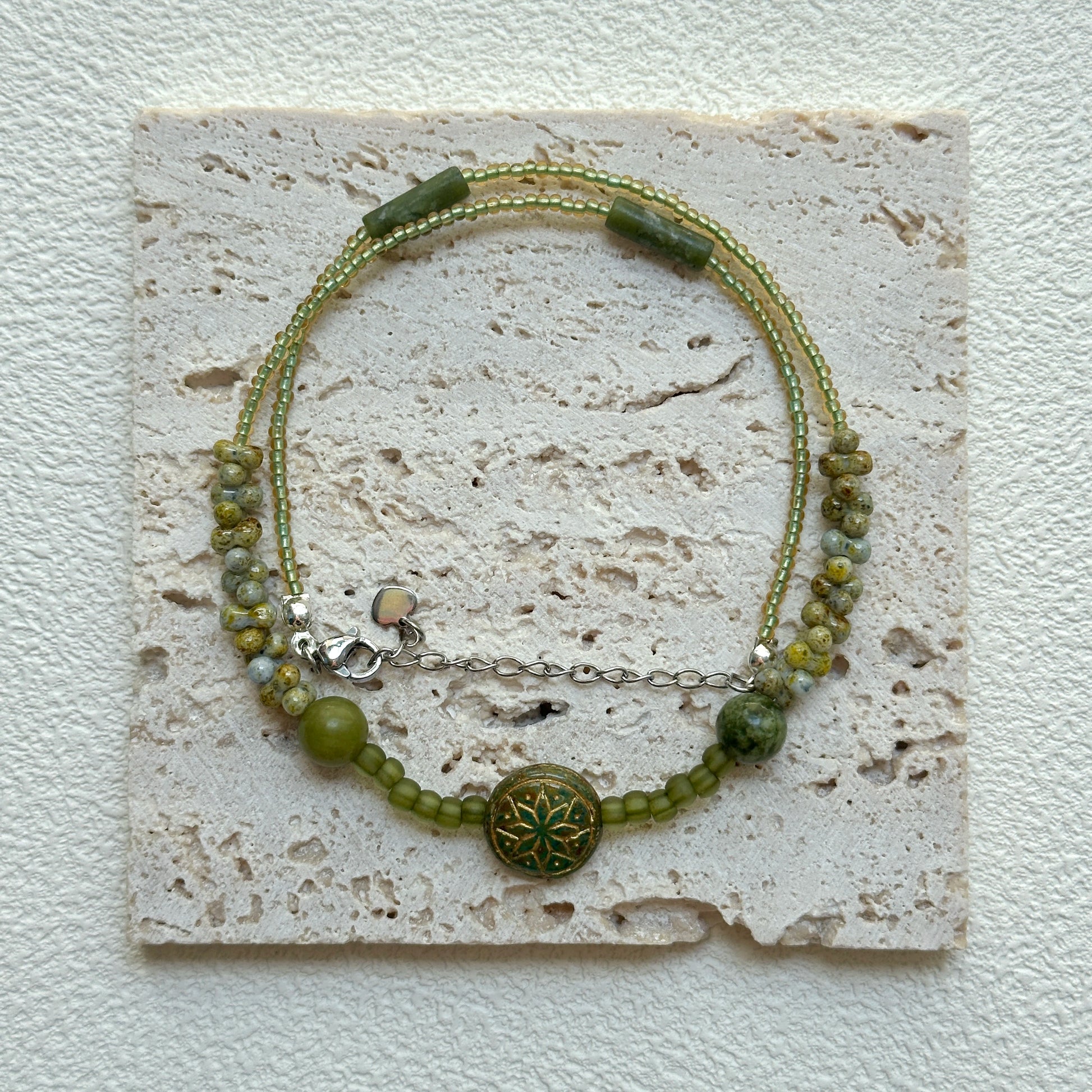 Minimalist gold-tone and green glass bead necklace