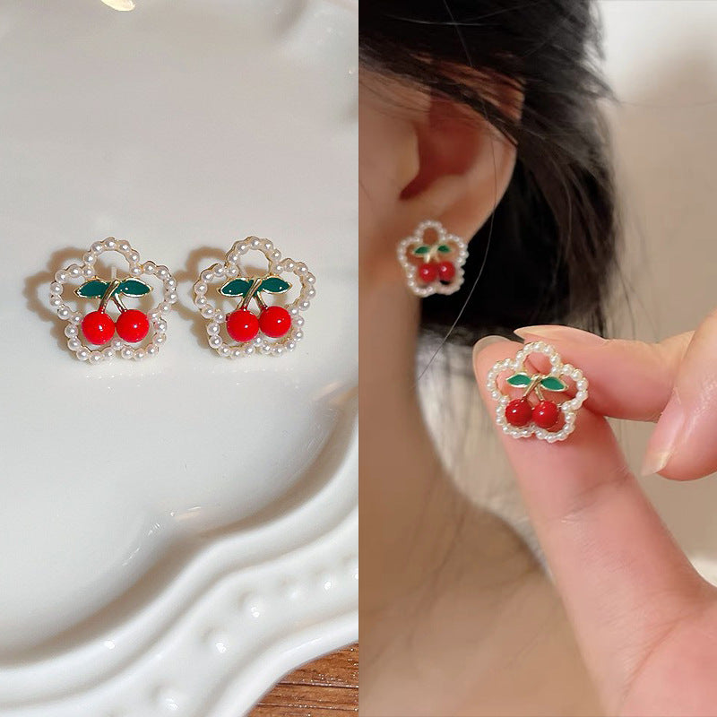 Vintage Pearl Stud Earrings Series – Courtly Chic Light Luxury