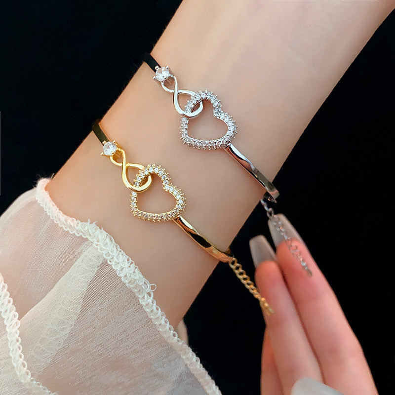 Zircon Hollow Heart Bracelet – Minimalist Chic & Everyday Elegance