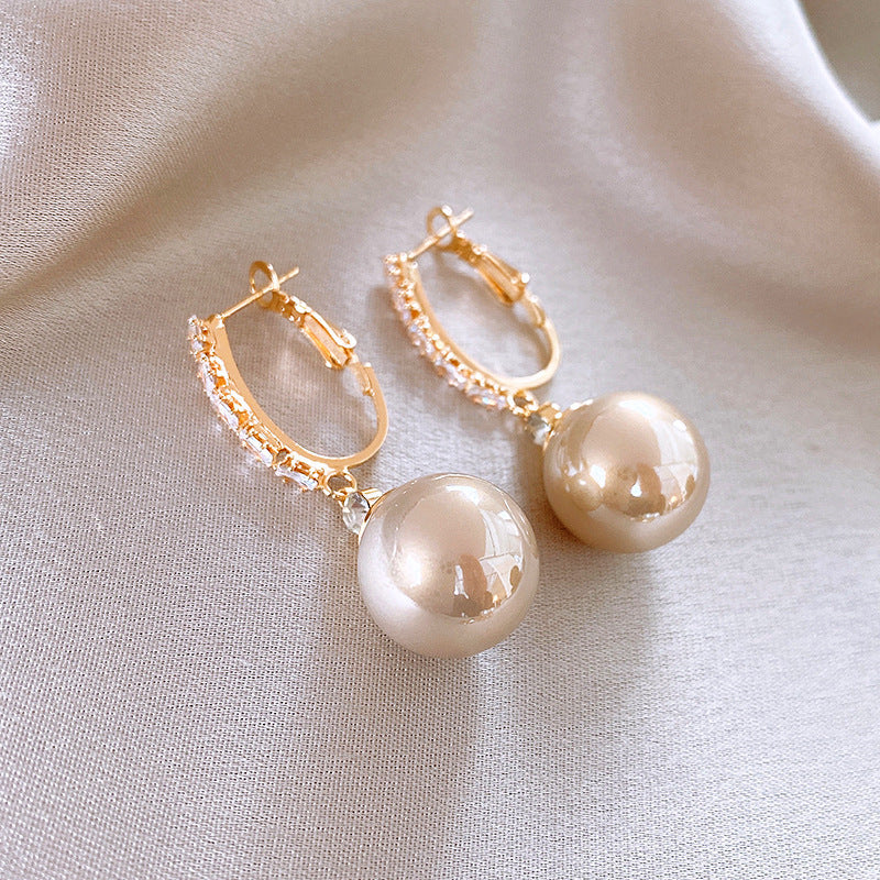 Vintage Pearl Stud Earrings Series – Courtly Chic Light Luxury