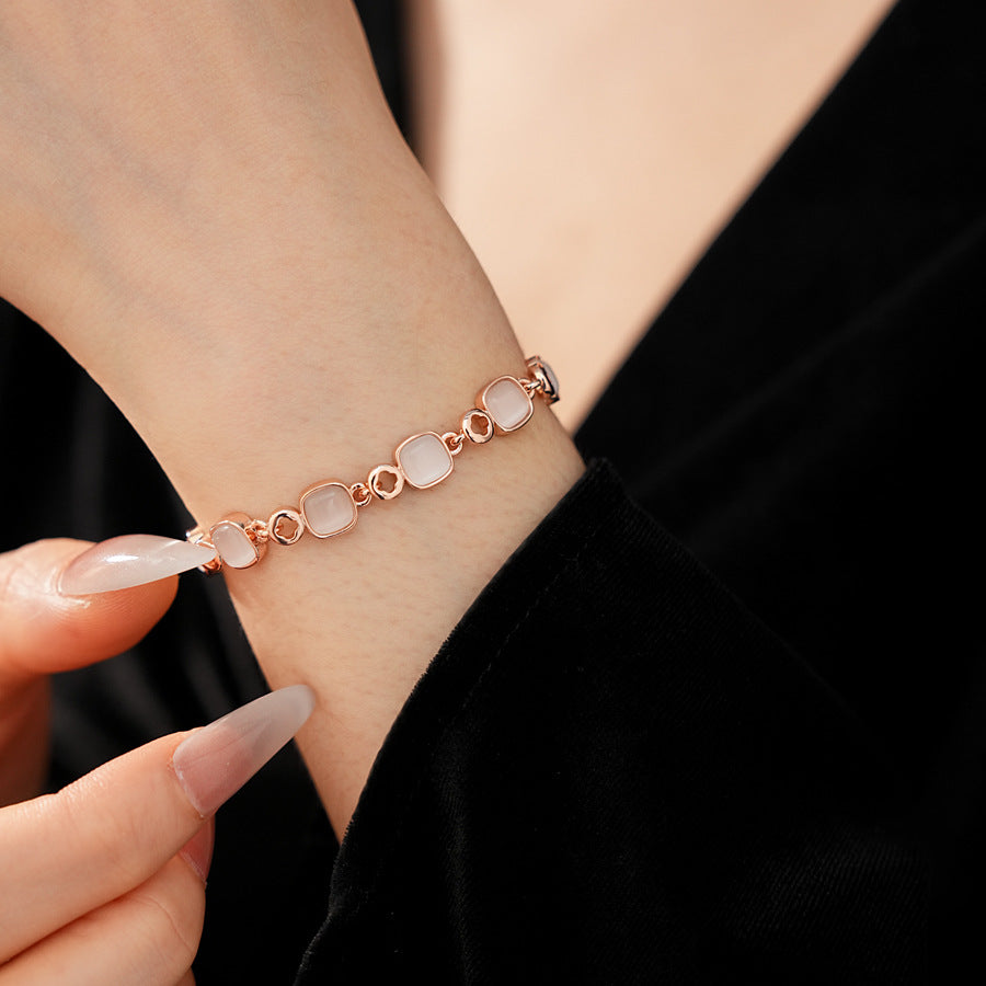 Cat's Eye Link Bracelet