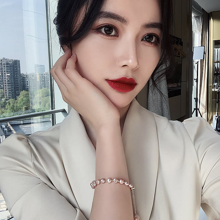 Baroque freshwater pearl bracelet with crystal accents in Korean chic style