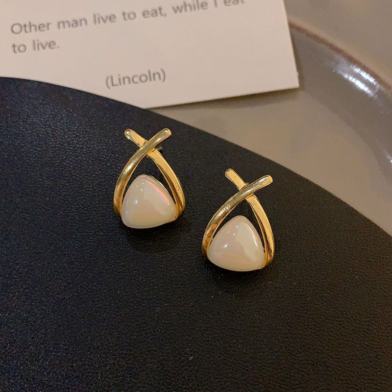 Vintage Pearl Stud Earrings Series with silver pins and baroque pearl courtly chic designs – light luxury retro jewelry
