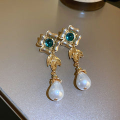 Vintage Pearl Stud Earrings Series – Courtly Chic Light Luxury