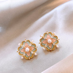 Baroque Luxe Earrings Collection – Exaggerated Vintage Drop & Pearl Styles