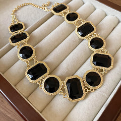 Gothic Revival Vintage Necklace – Exaggerated European Light Luxury
