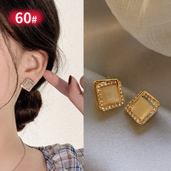 Vintage Oval Tassel Earrings Collection – Light Luxury Court Style