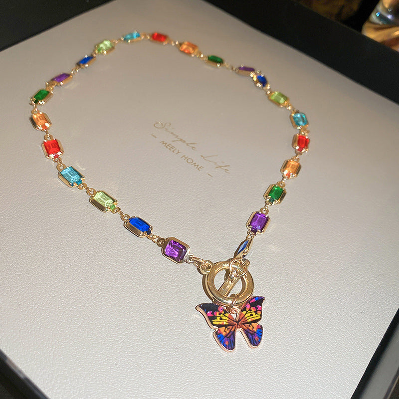 Gothic revival vintage necklace – exaggerated European light luxury statement jewelry with rhinestone and alloy designs