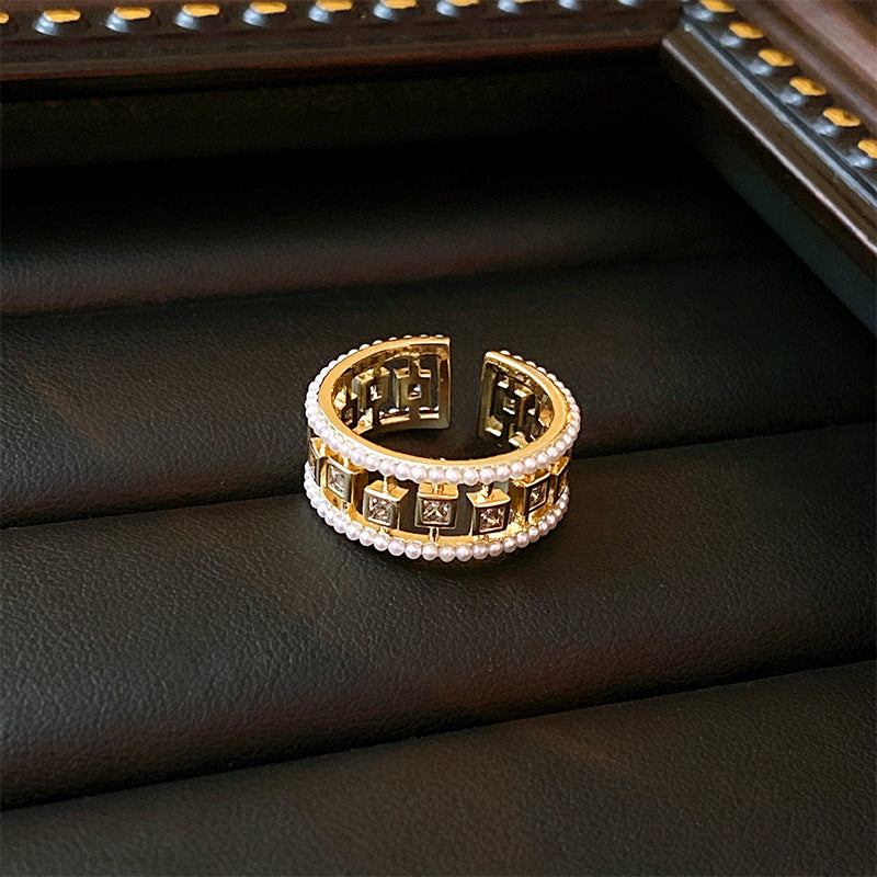 Baroque Pearl Tulip Open Ring with golden tulip flower design – Korean sweet chic adjustable jewelry
