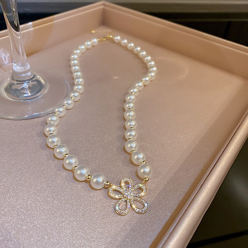 Pearl Necklace Collection – Vintage, Minimalist & Chic Choker Styles