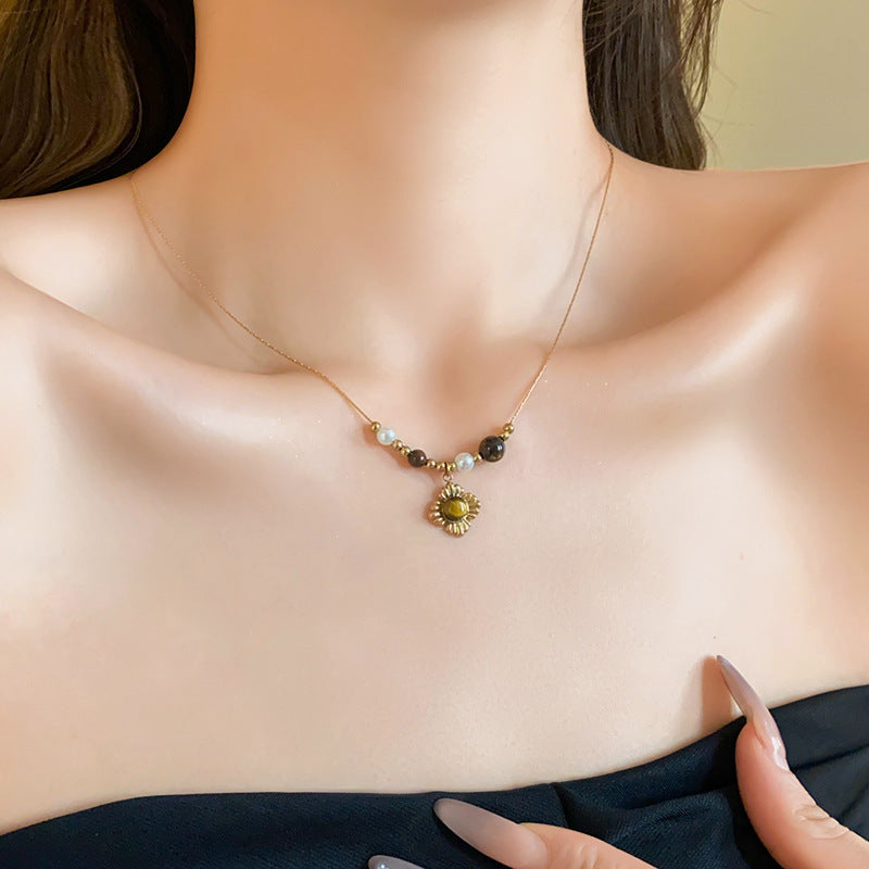 Aurora Gold Collarbone Necklace