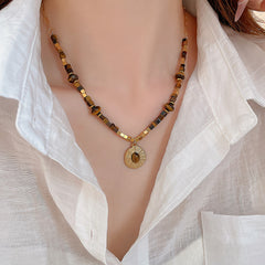 Aurora Gold Collarbone Necklace