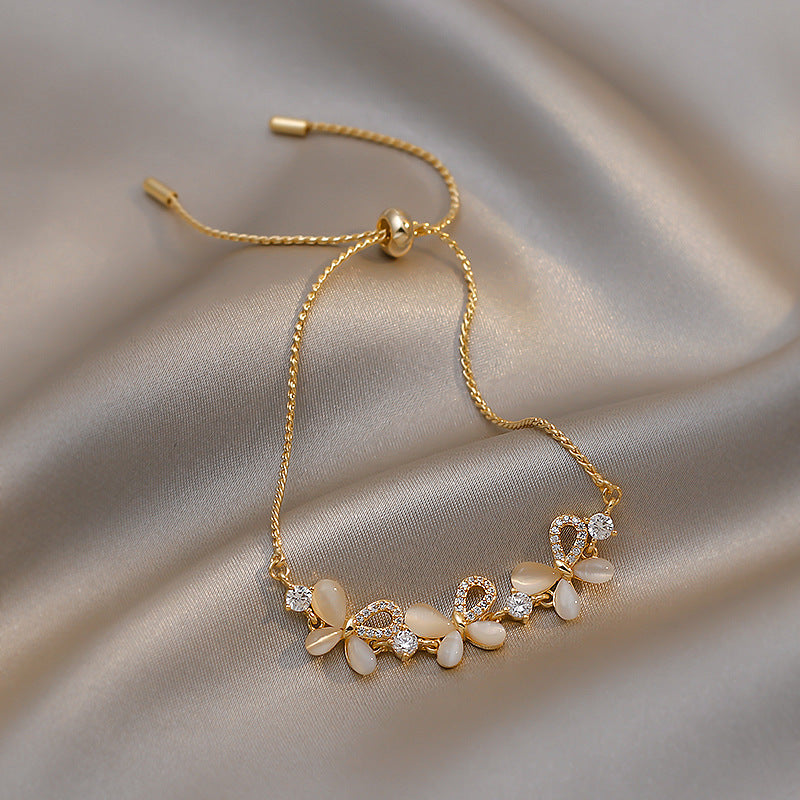 Gold-Plated Emerald Crystal Bracelet Collection – Chic & Light Luxury Designs