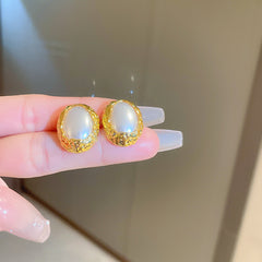 Vintage Pearl Stud Earrings Series – Courtly Chic Light Luxury