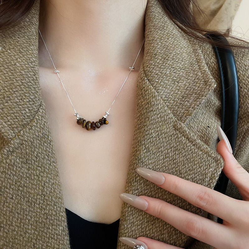Aurora Gold Collarbone Necklace