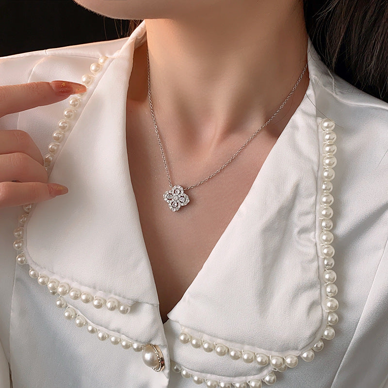 Zircon blossom hollow necklace – elegant silver collarbone chain light luxury women’s jewelry