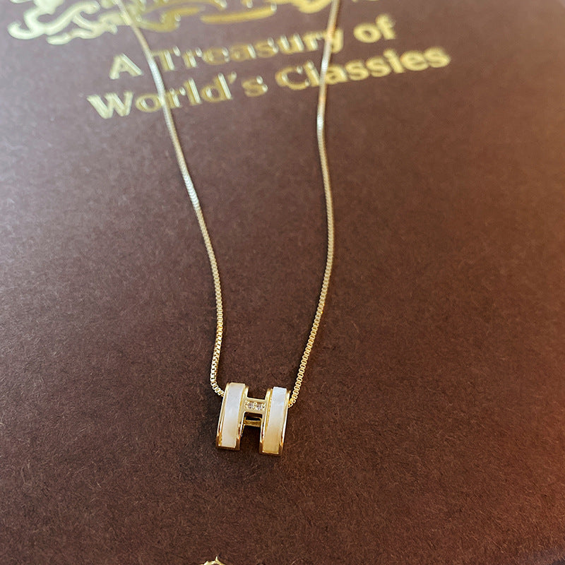 Versatile Minimalist Titanium Steel Pearl Pendant Necklace