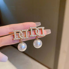 Vintage Pearl Stud Earrings Series – Courtly Chic Light Luxury