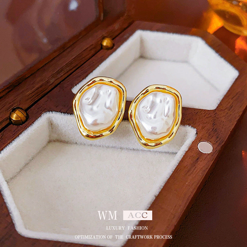 Vintage Pearl Stud Earrings Series – Courtly Chic Light Luxury