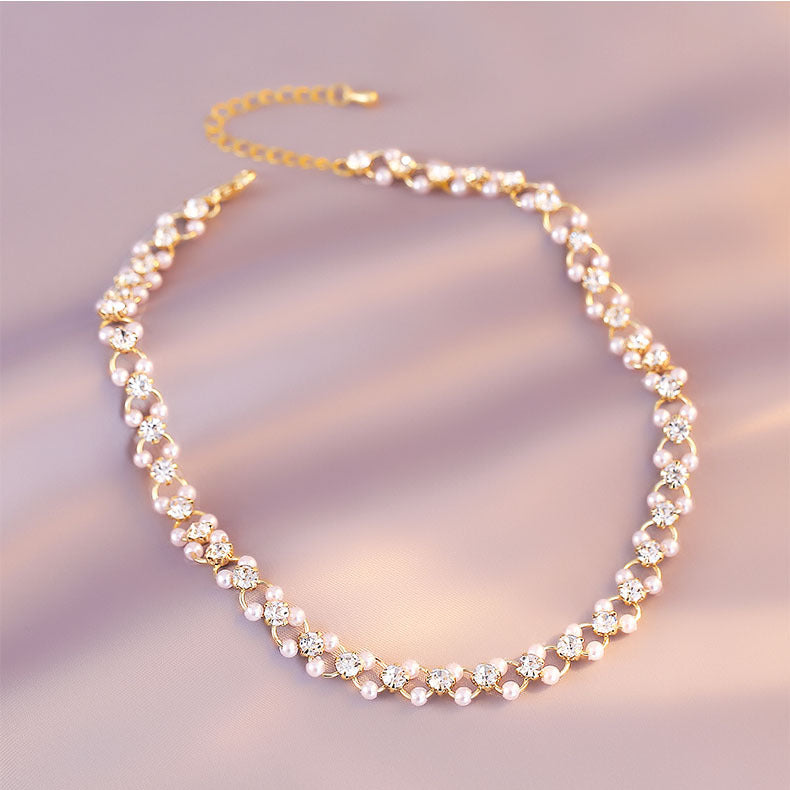 Pearl Necklace Collection – Vintage, Minimalist & Chic Choker Styles