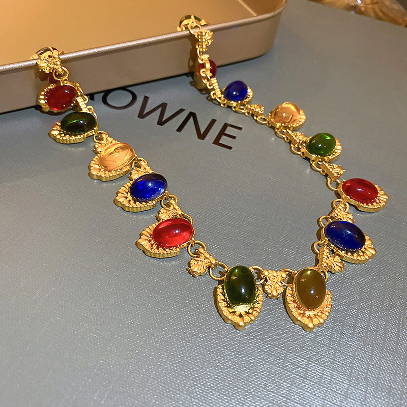 Gothic Revival Vintage Necklace – Exaggerated European Light Luxury