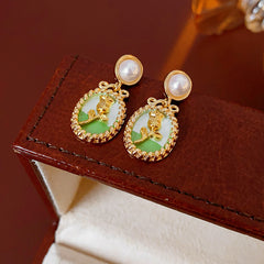 Vintage Pearl Stud Earrings Series – Courtly Chic Light Luxury