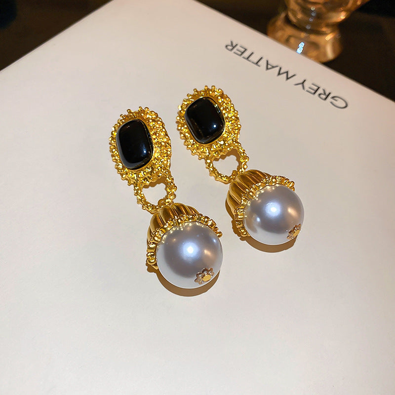 Vintage Pearl Stud Earrings Series – Courtly Chic Light Luxury