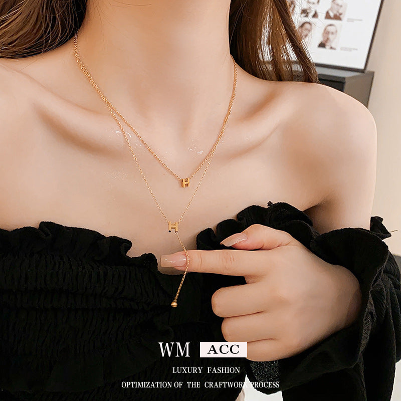 Eternal Moon Heart Necklace in gold plated finish – elegant romantic pendant on lock-bone chain