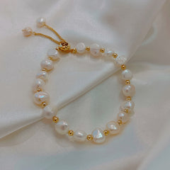 Baroque freshwater pearl bracelet with crystal accents in Korean chic style