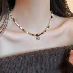 Aurora Gold Collarbone Necklace