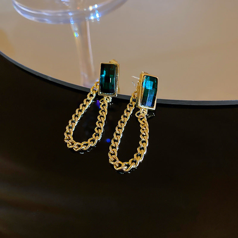 Vintage Oval Tassel Earrings Collection – Light Luxury Court Style